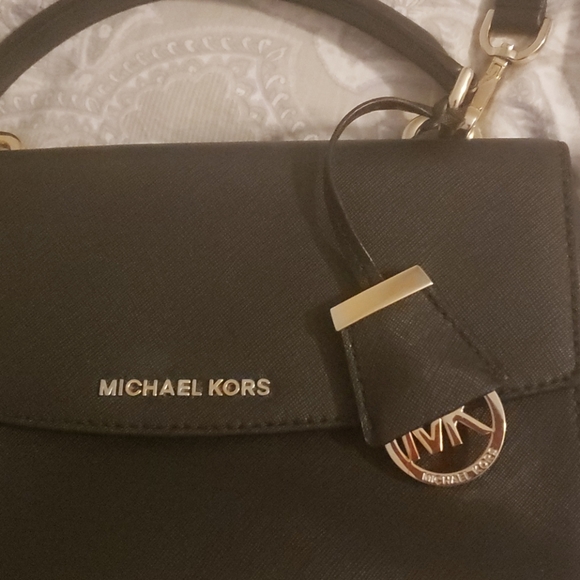 Michael Kors Ava small satchel crossbody - Picture 3 of 8